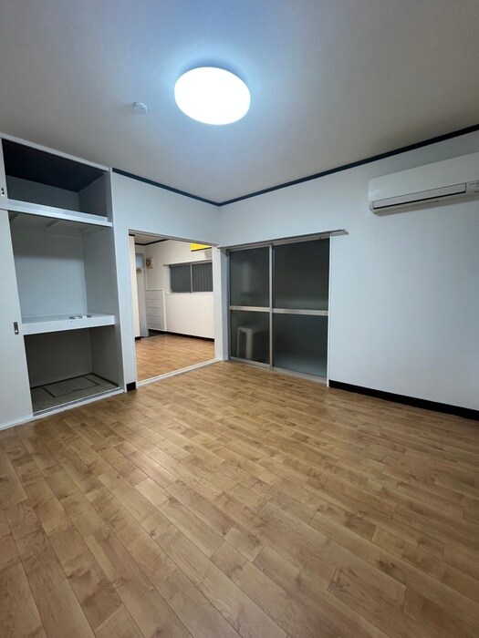 物件内観写真9　(居室)