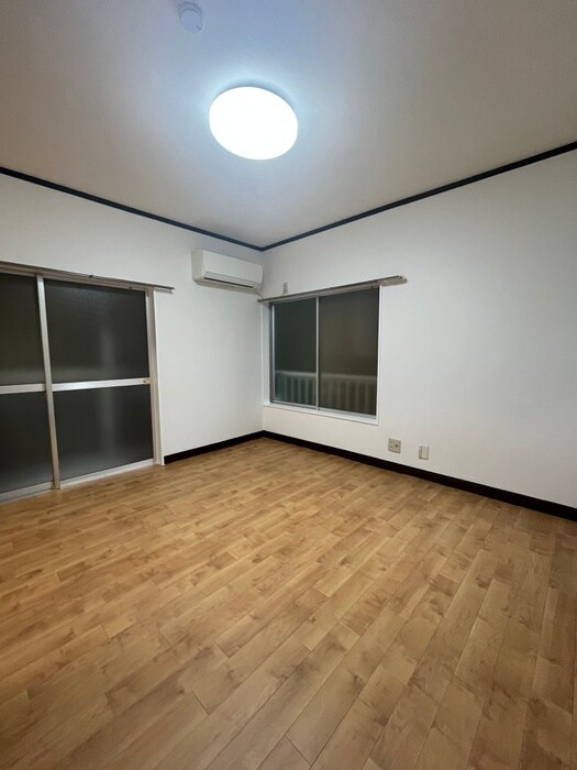 物件内観写真10　(居室)