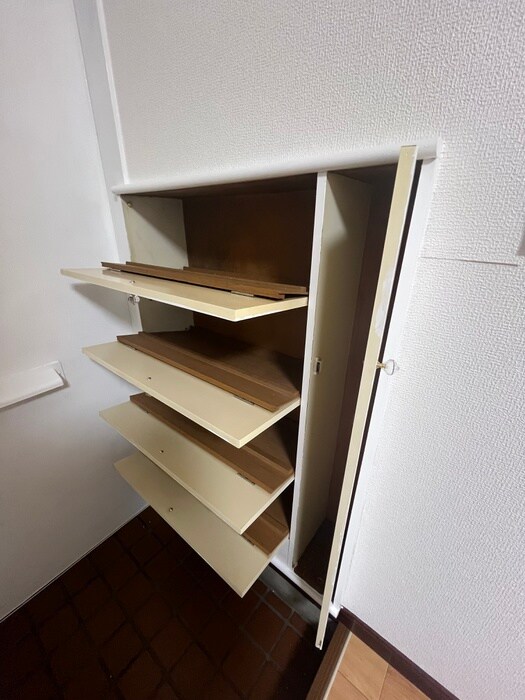 物件内観写真21　(靴箱)