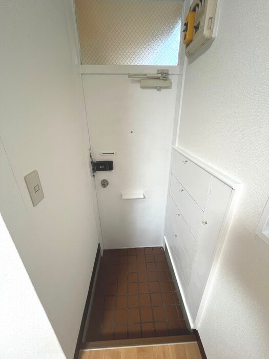 物件内観写真22　(玄関)