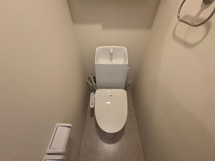 物件内観写真12　(トイレ)