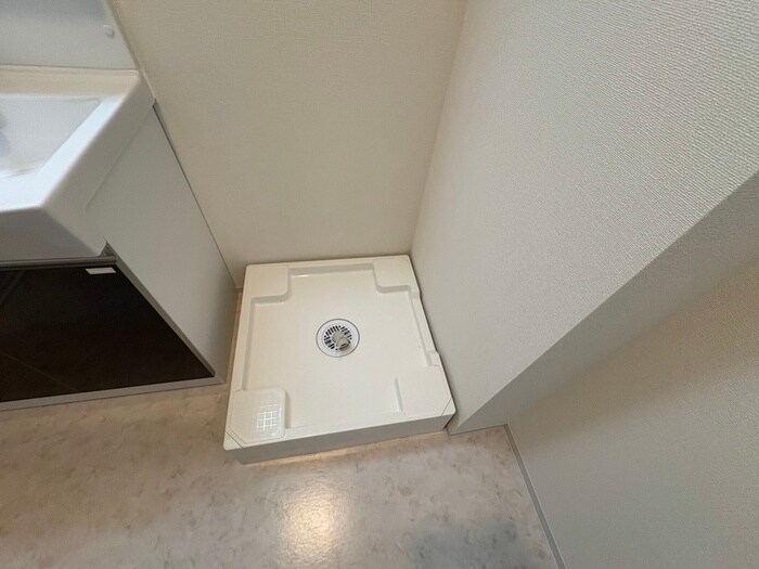 物件内観写真13　(洗濯機置場)