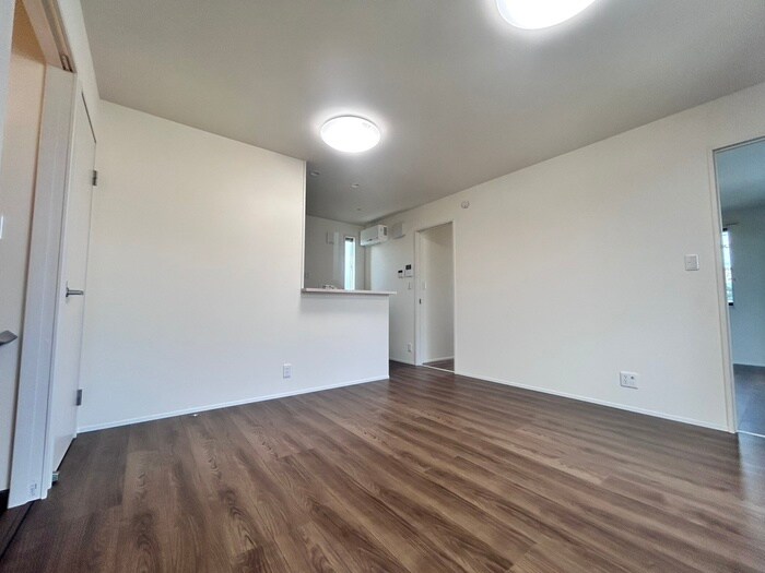 物件内観写真4　(居室)