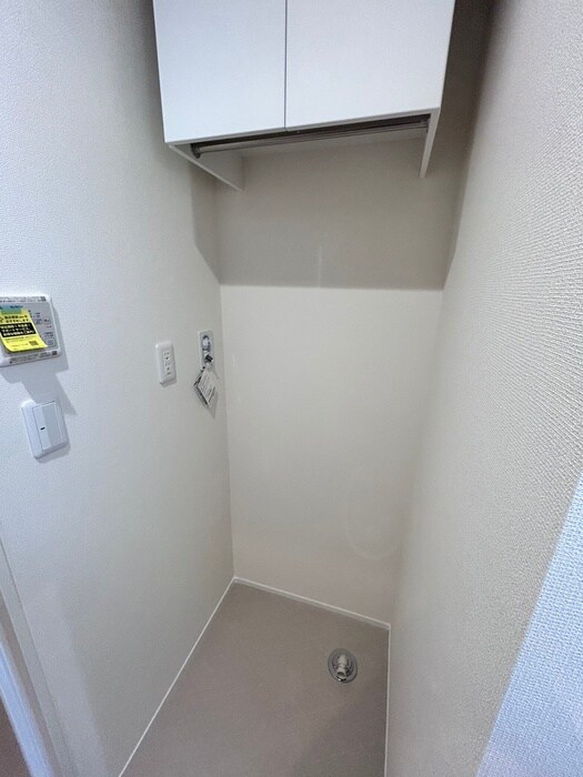 物件内観写真18　(洗濯機置場)