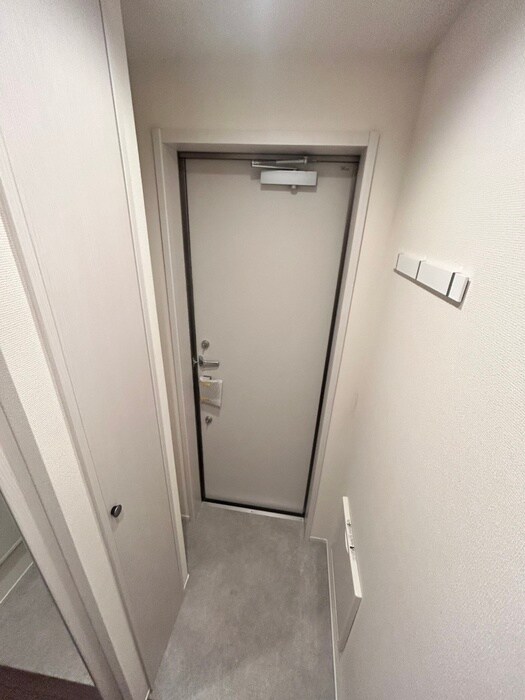 物件内観写真19　(玄関)
