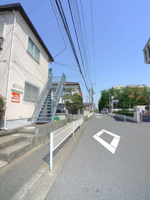 物件外観写真3　(周辺環境)