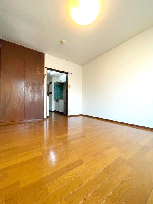 物件内観写真10　(居室)