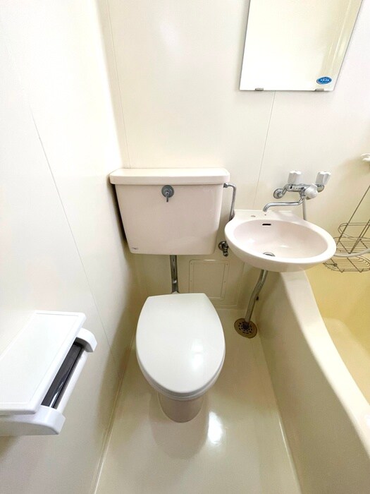 物件内観写真14　(トイレ)