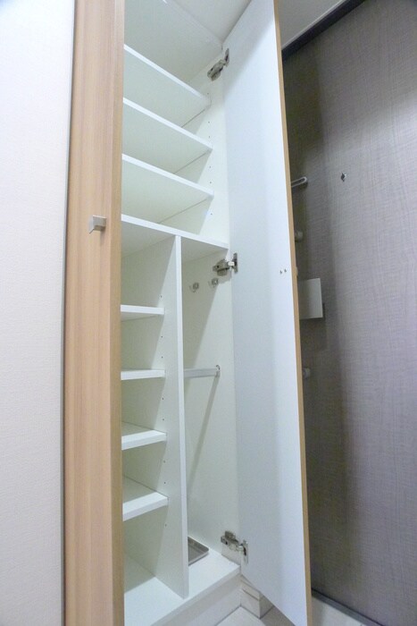 物件内観写真16　(靴箱)