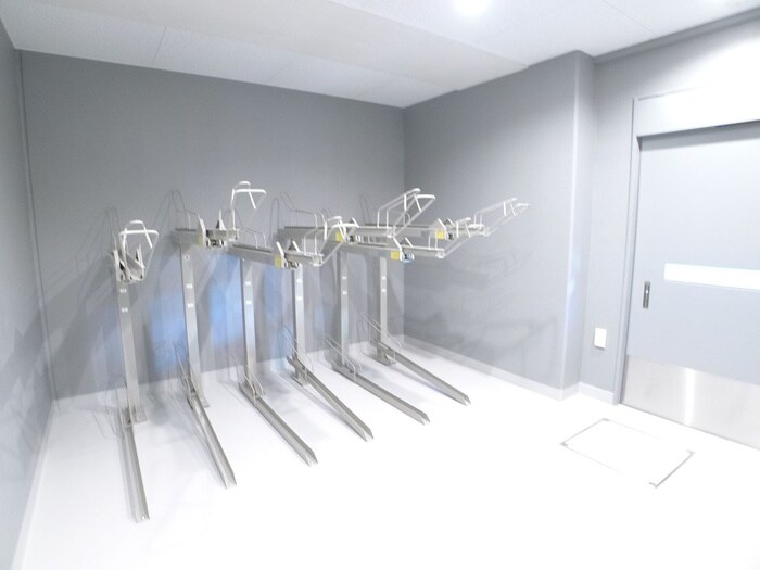 物件外観写真5　(駐輪場)