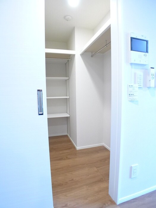 物件内観写真15　(収納)