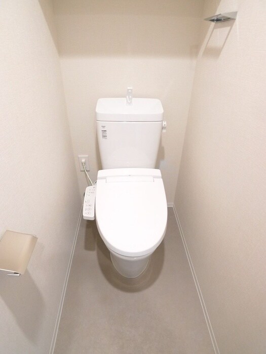 物件内観写真16　(トイレ)