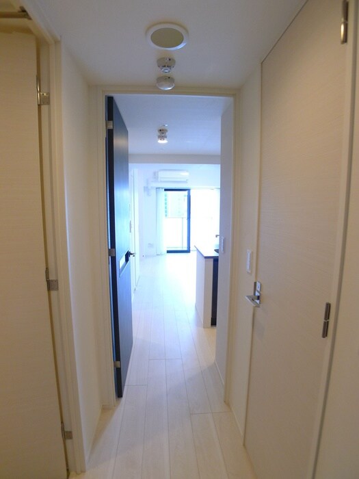 物件内観写真16　(廊下)