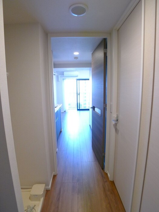 物件内観写真16　(廊下)