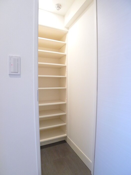 物件内観写真17　(靴箱)