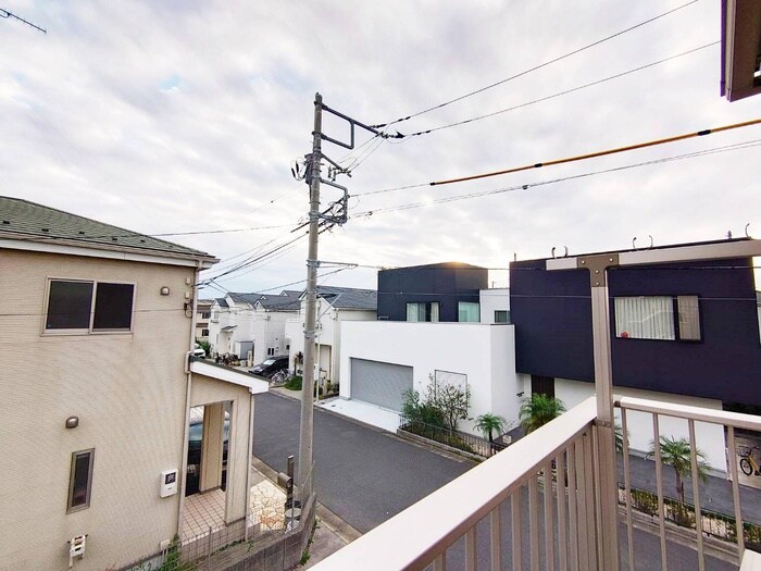 物件内観写真17　(室内からの展望)