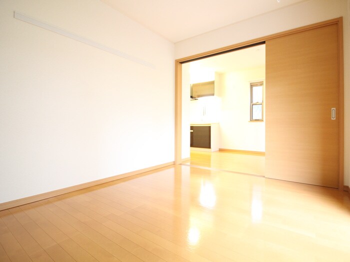 物件内観写真9　(居室)