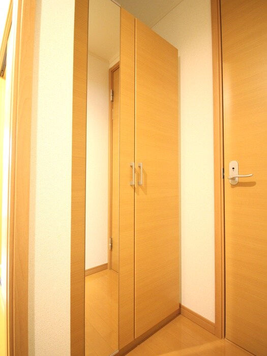 物件内観写真14　(靴箱)
