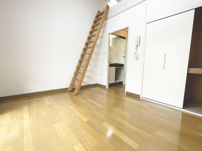 物件内観写真9　(居室)