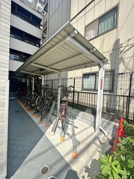 物件外観写真5　(駐輪場)