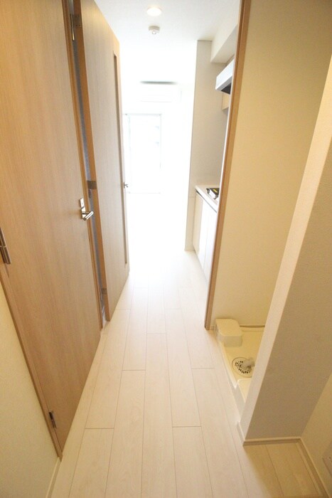物件内観写真14　(廊下)