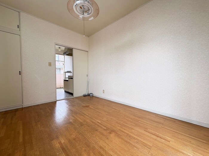 物件内観写真7　(居室)