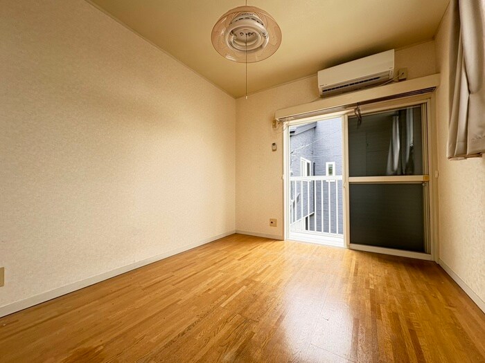 物件内観写真8　(居室)