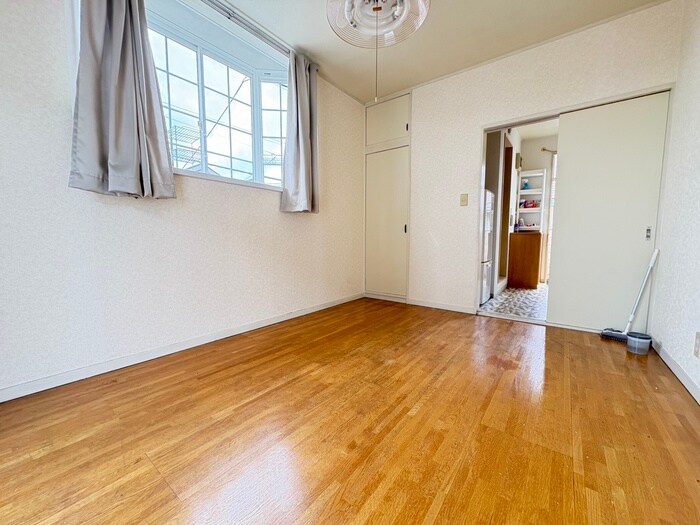 物件内観写真10　(居室)