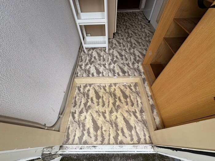 物件内観写真14　(玄関)