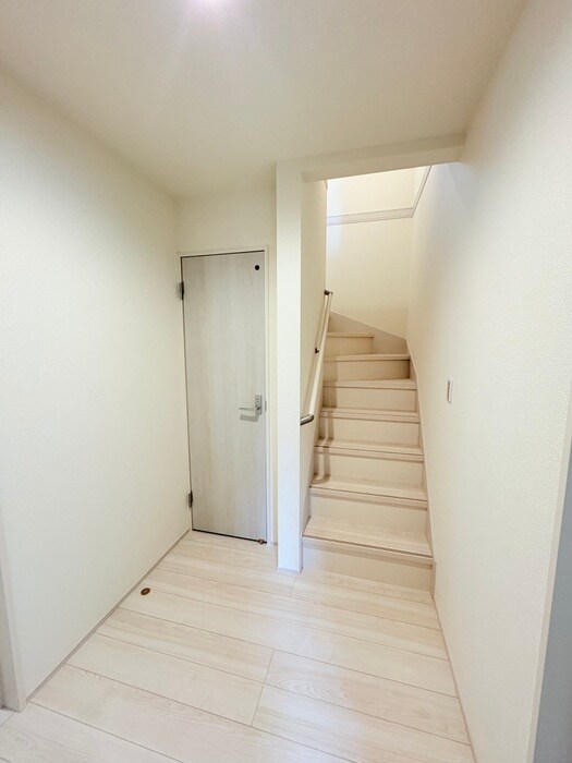 物件内観写真11　(廊下)