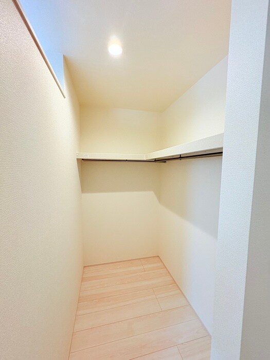 物件内観写真13　(収納)