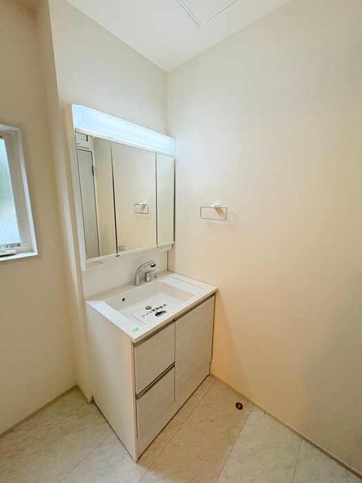 物件内観写真16　(洗面)