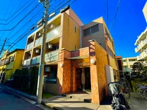 クリスタル・エイジの外観写真