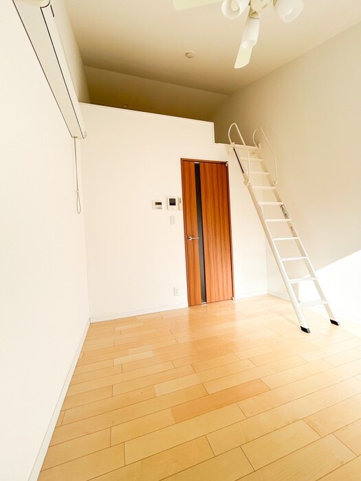 物件内観写真8　(居室)