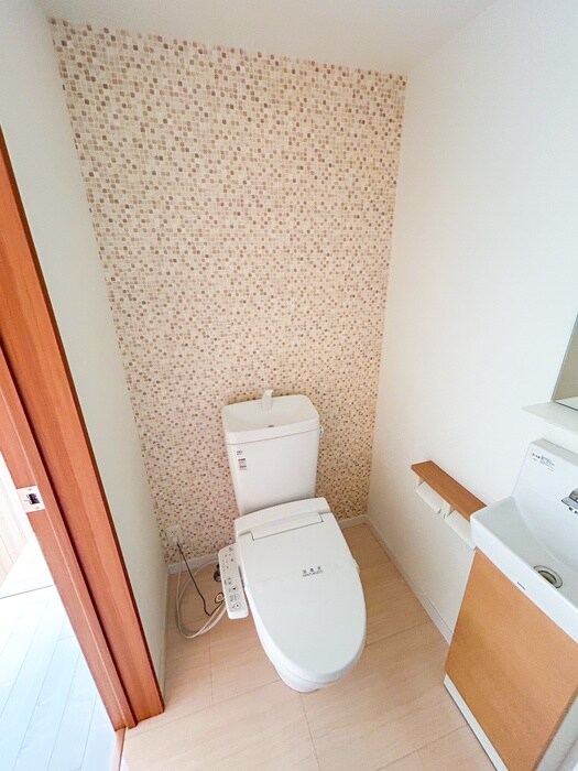 物件内観写真12　(トイレ)