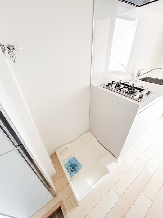 物件内観写真17　(洗濯機置場)