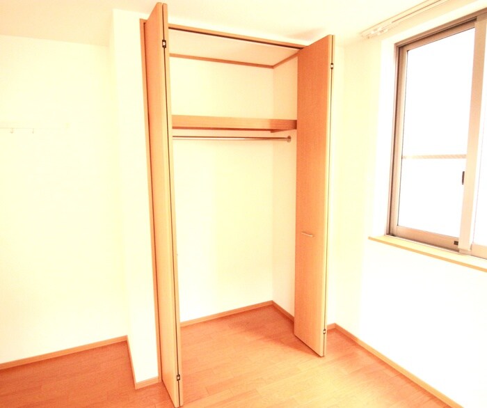 物件内観写真11　(収納)