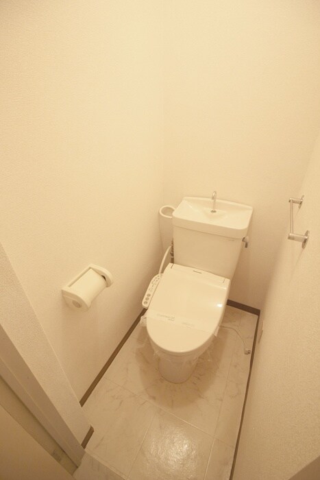 物件内観写真15　(トイレ)