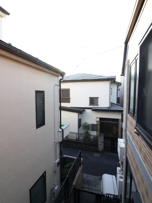 物件内観写真21　(室内からの展望)