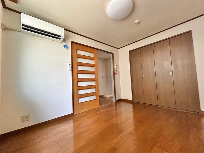 物件内観写真4　(居室)