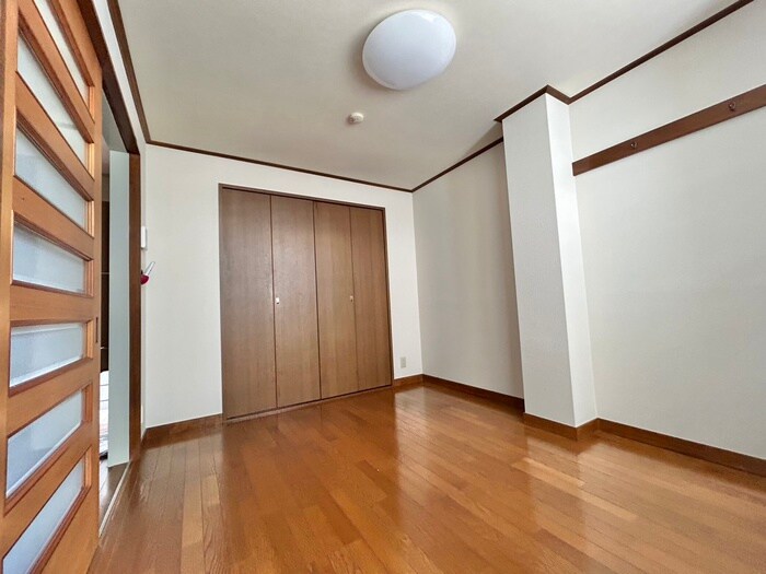 物件内観写真6　(居室)