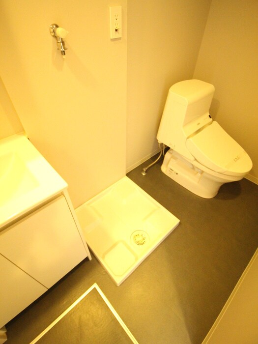 物件内観写真9　(洗濯機置場)