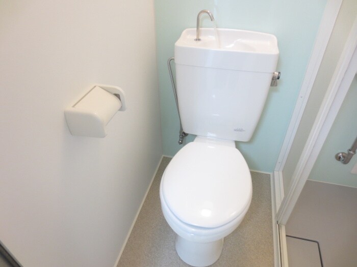 物件内観写真8　(トイレ)