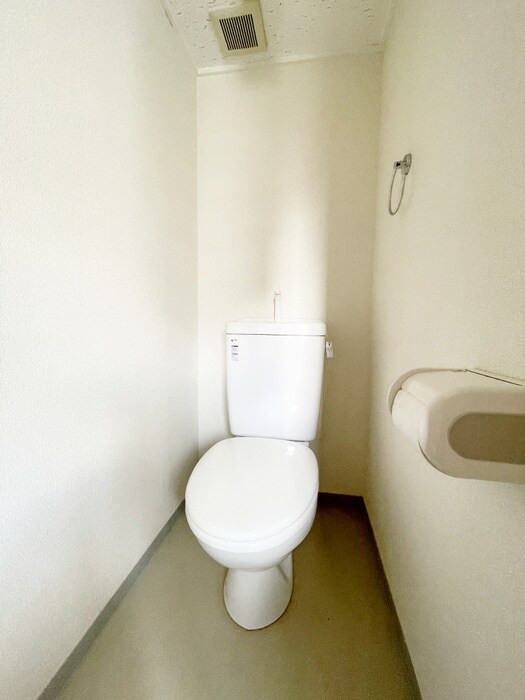 物件内観写真11　(トイレ)