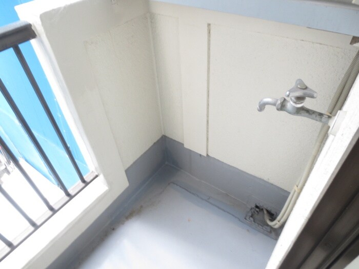 物件内観写真14　(洗濯機置場)