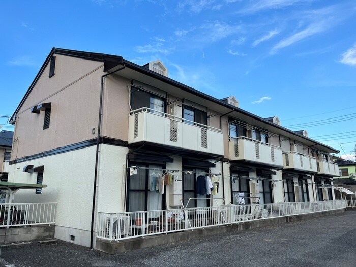 物件外観写真3　(駐車場)