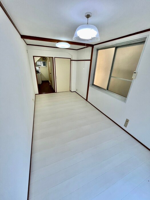 物件内観写真11　(居室)