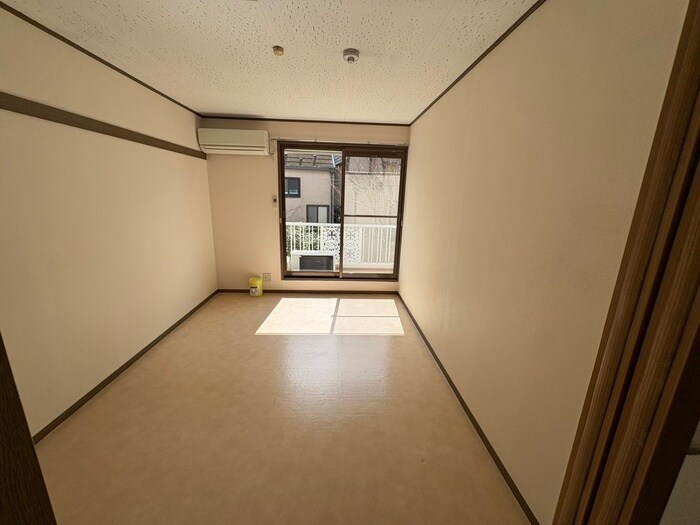 物件内観写真11　(居室)