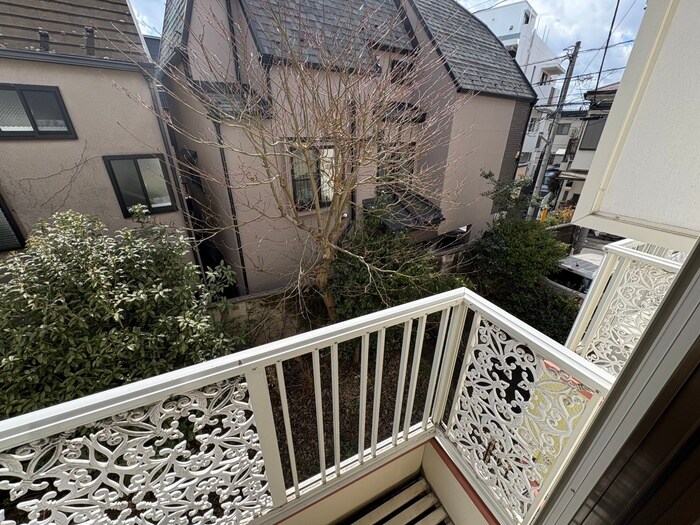 物件内観写真16　(室内からの展望)