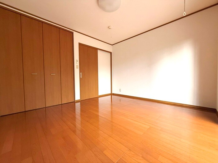 物件内観写真8　(居室)